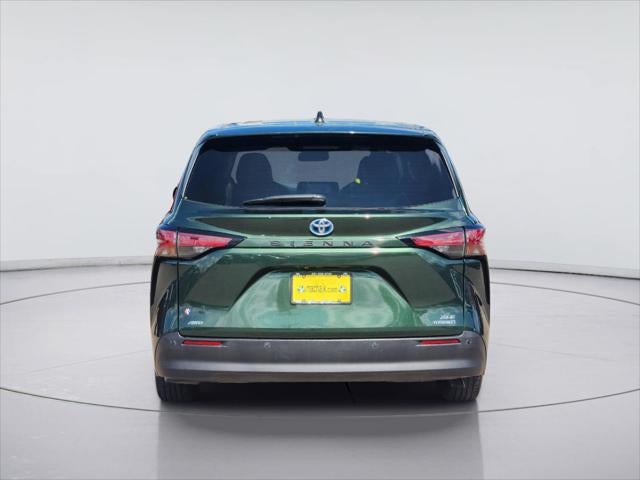 2022 Toyota Sienna XLE 7-Passenger