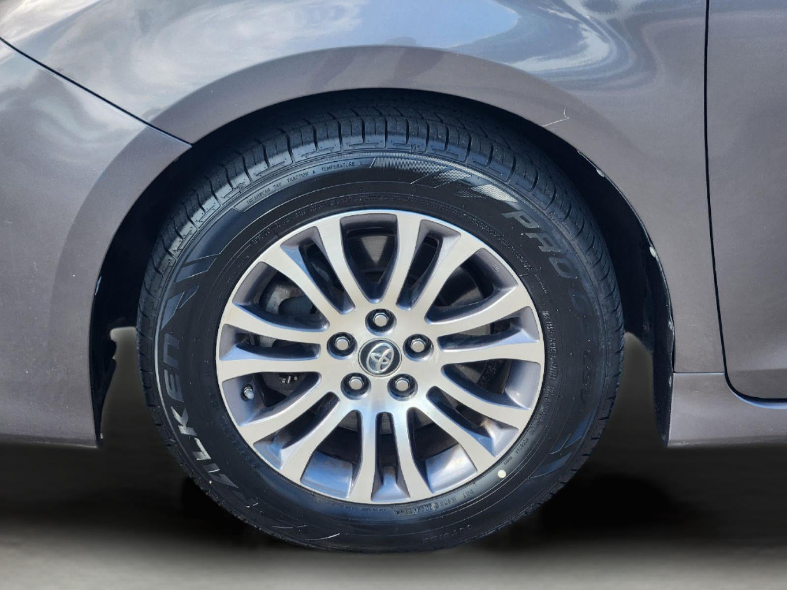 2018 Toyota Sienna XLE 8-Passenger