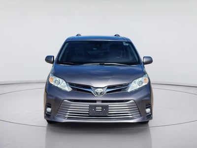 2018 Toyota Sienna XLE 8-Passenger