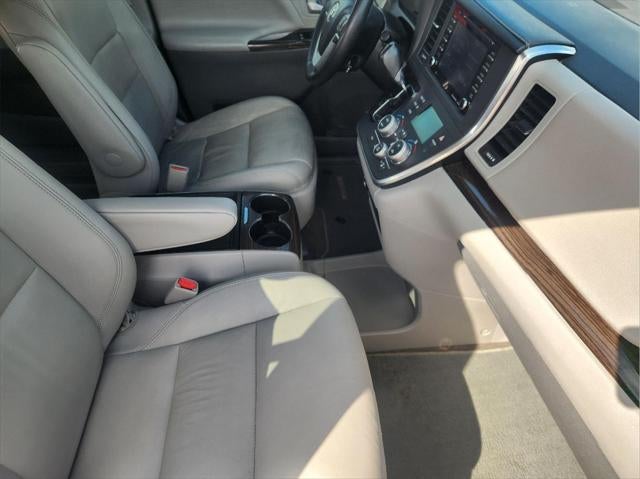 2018 Toyota Sienna XLE 8-Passenger