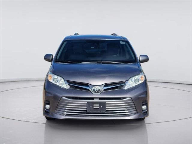 2018 Toyota Sienna XLE 8-Passenger