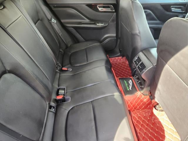 2019 Jaguar F-Pace 25t Premium