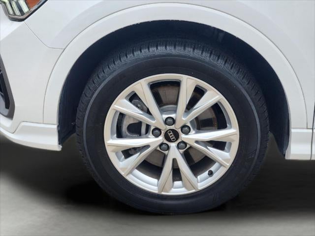 2023 Audi Q3 S line Premium