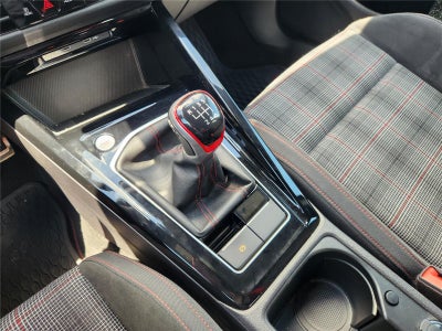 2023 Volkswagen Golf GTI 40th Anniversary Edition