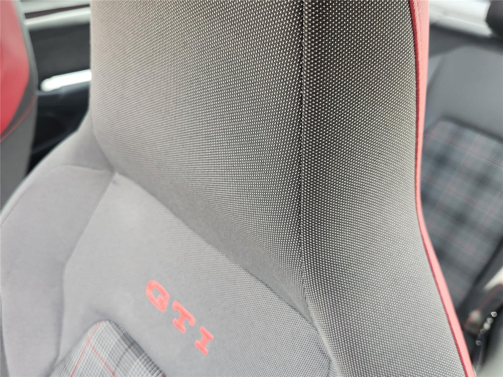 2023 Volkswagen Golf GTI 40th Anniversary Edition