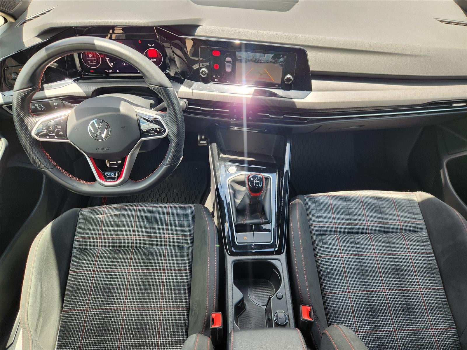 2023 Volkswagen Golf GTI 40th Anniversary Edition