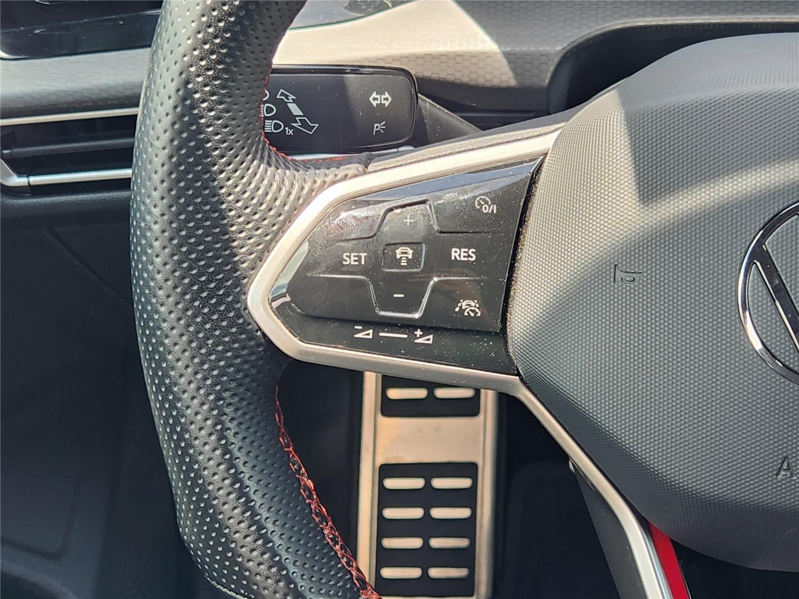 2023 Volkswagen Golf GTI 40th Anniversary Edition