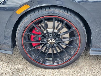 2023 Volkswagen Golf GTI 40th Anniversary Edition