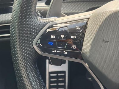 2024 Volkswagen Golf R SUN