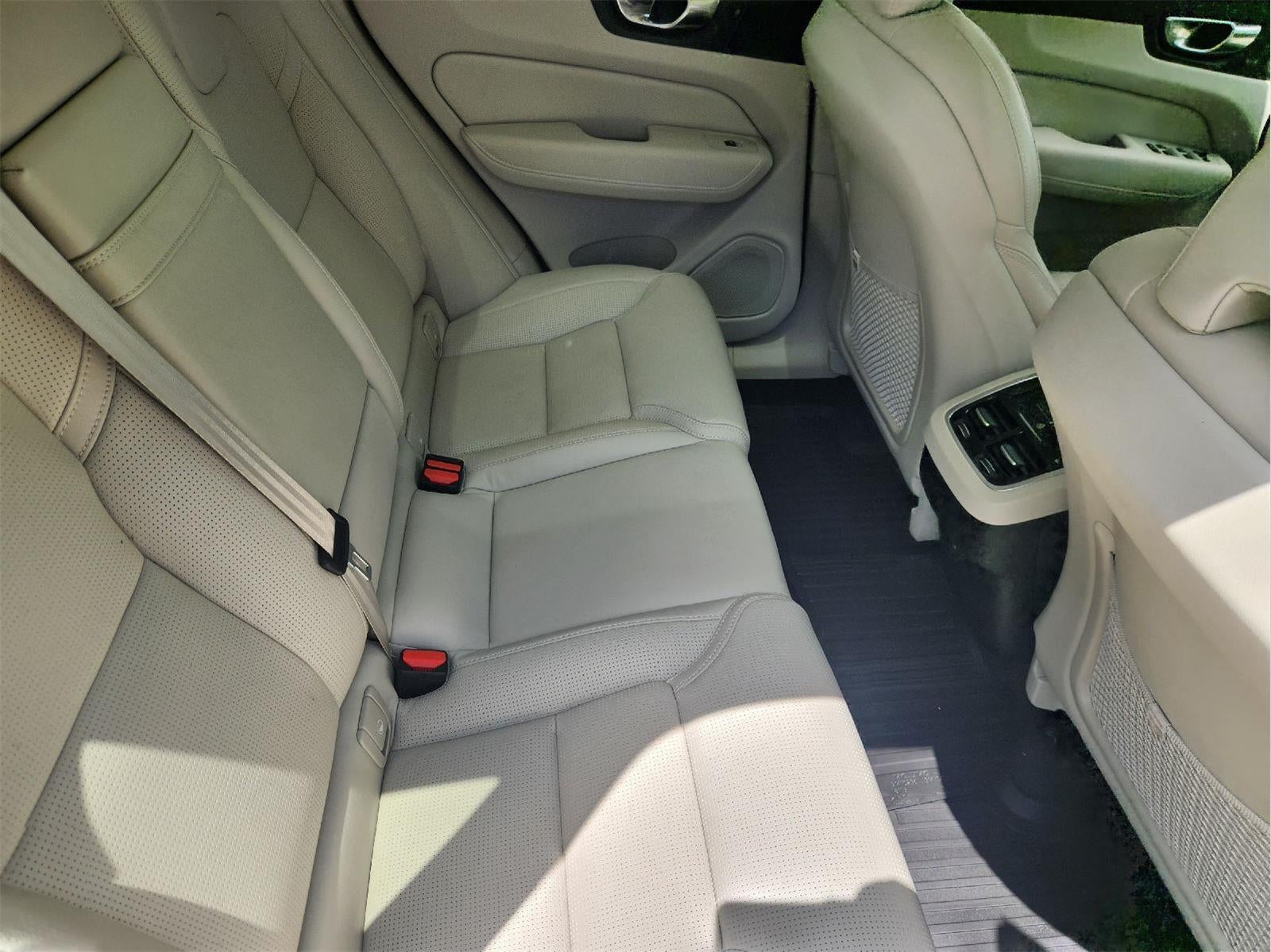 2021 Volvo Xc60 Base