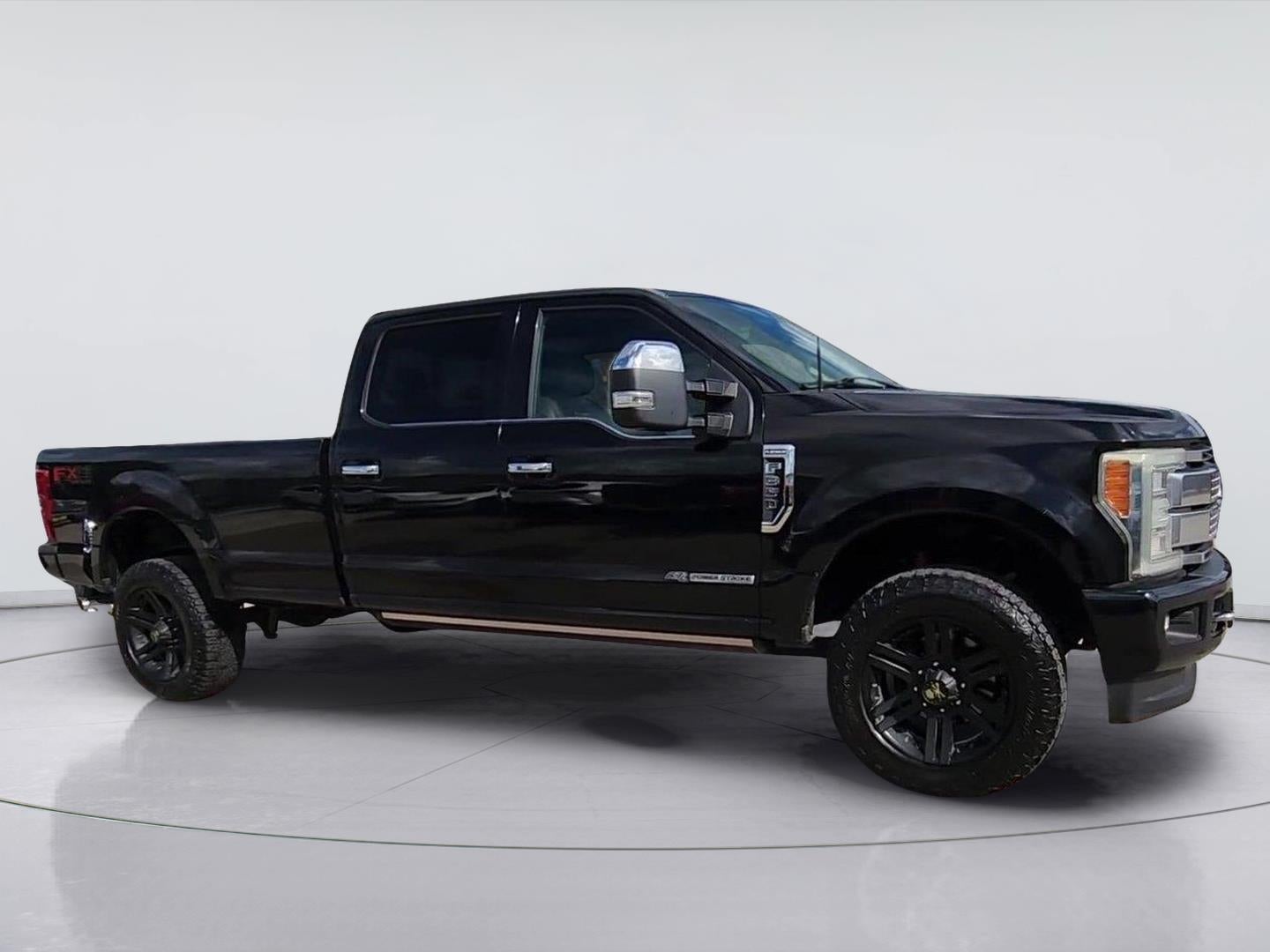 2017 Ford Super Duty F-350 SRW Platinum