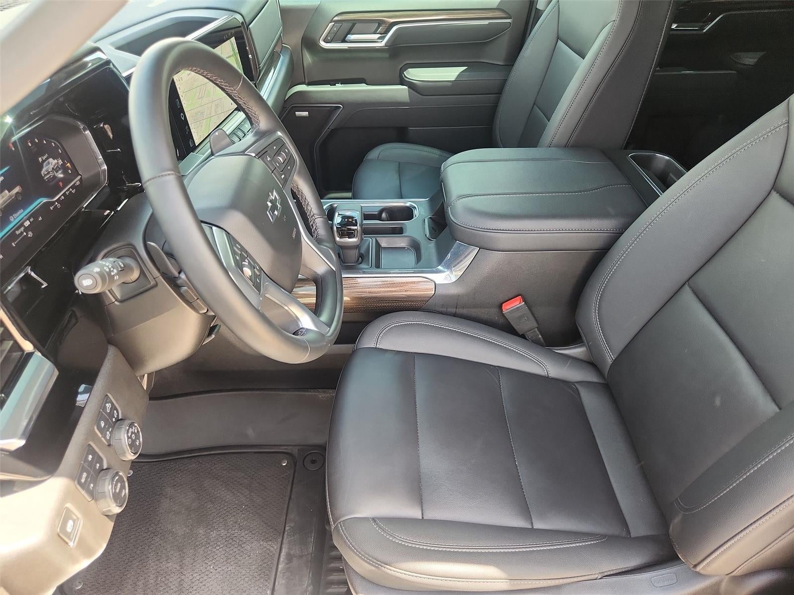 2025 Chevrolet Silverado 1500 RST