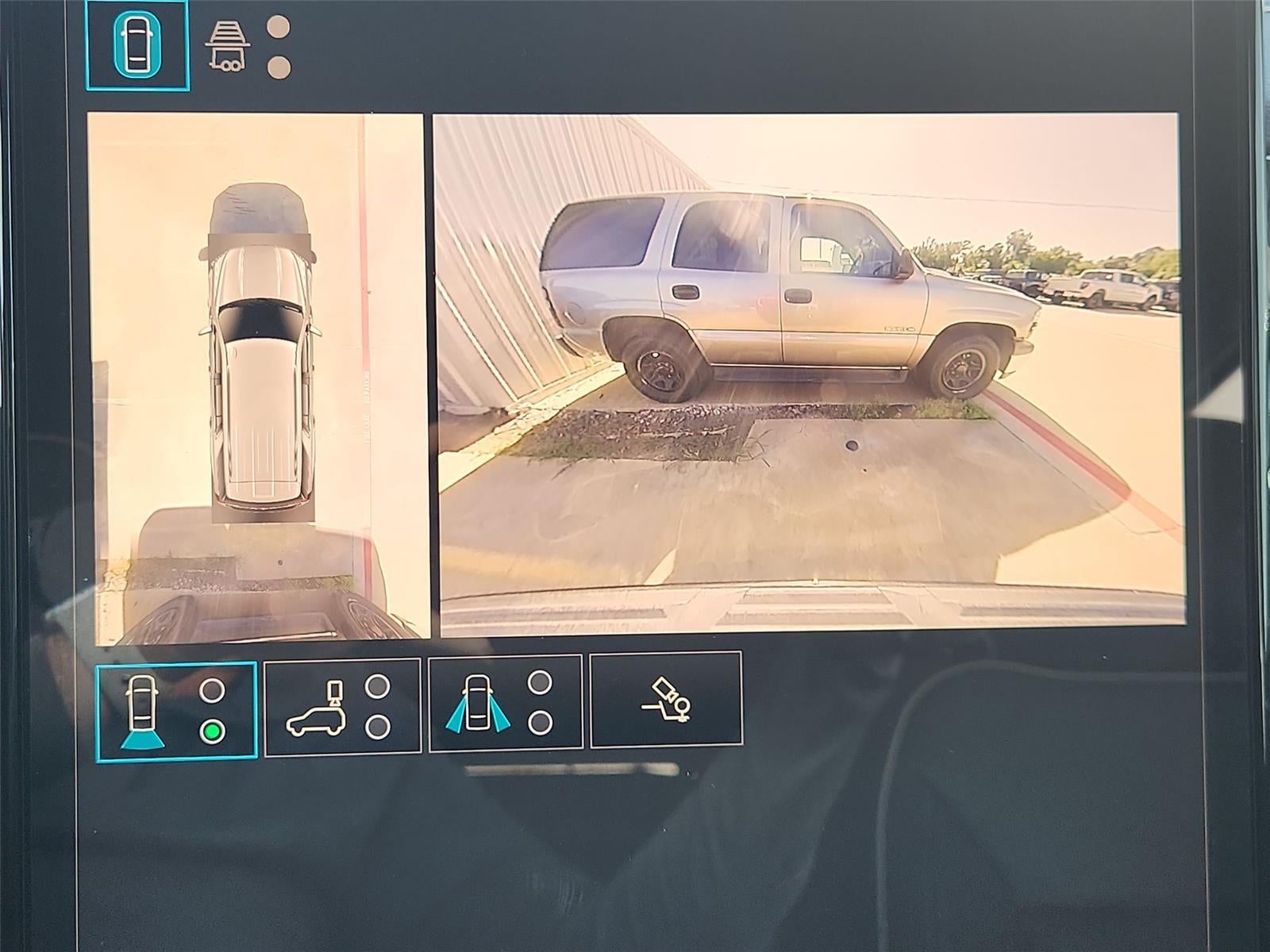 2025 GMC Yukon Elevation