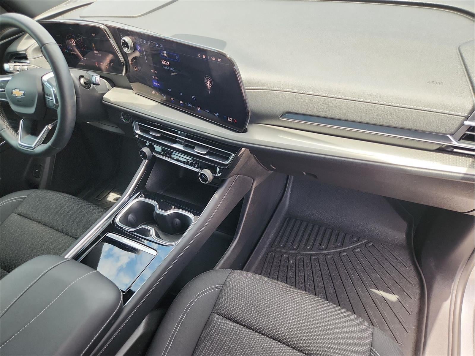 2024 Chevrolet Traverse FWD LS