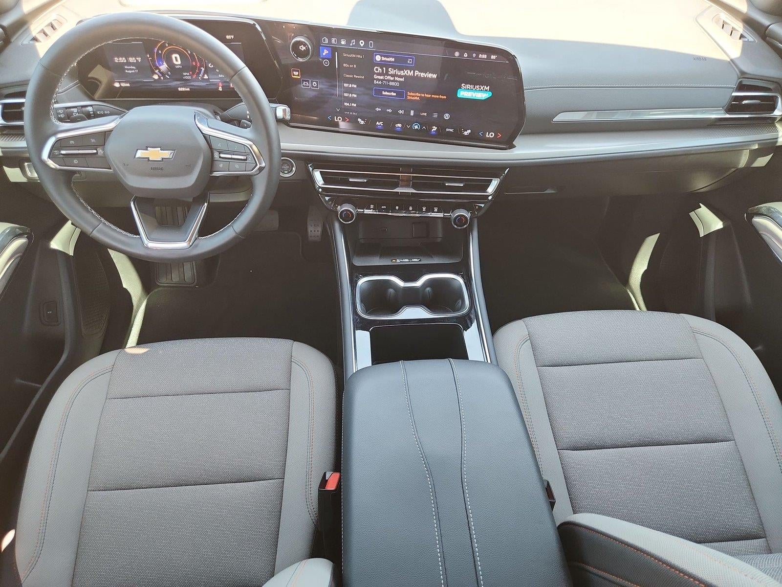 2026 Chevrolet Traverse FWD LT