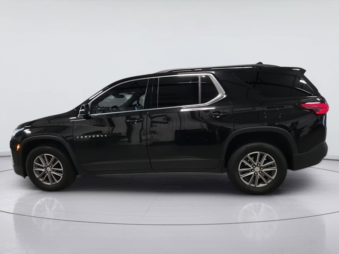 2023 Chevrolet TRAVERSE LT