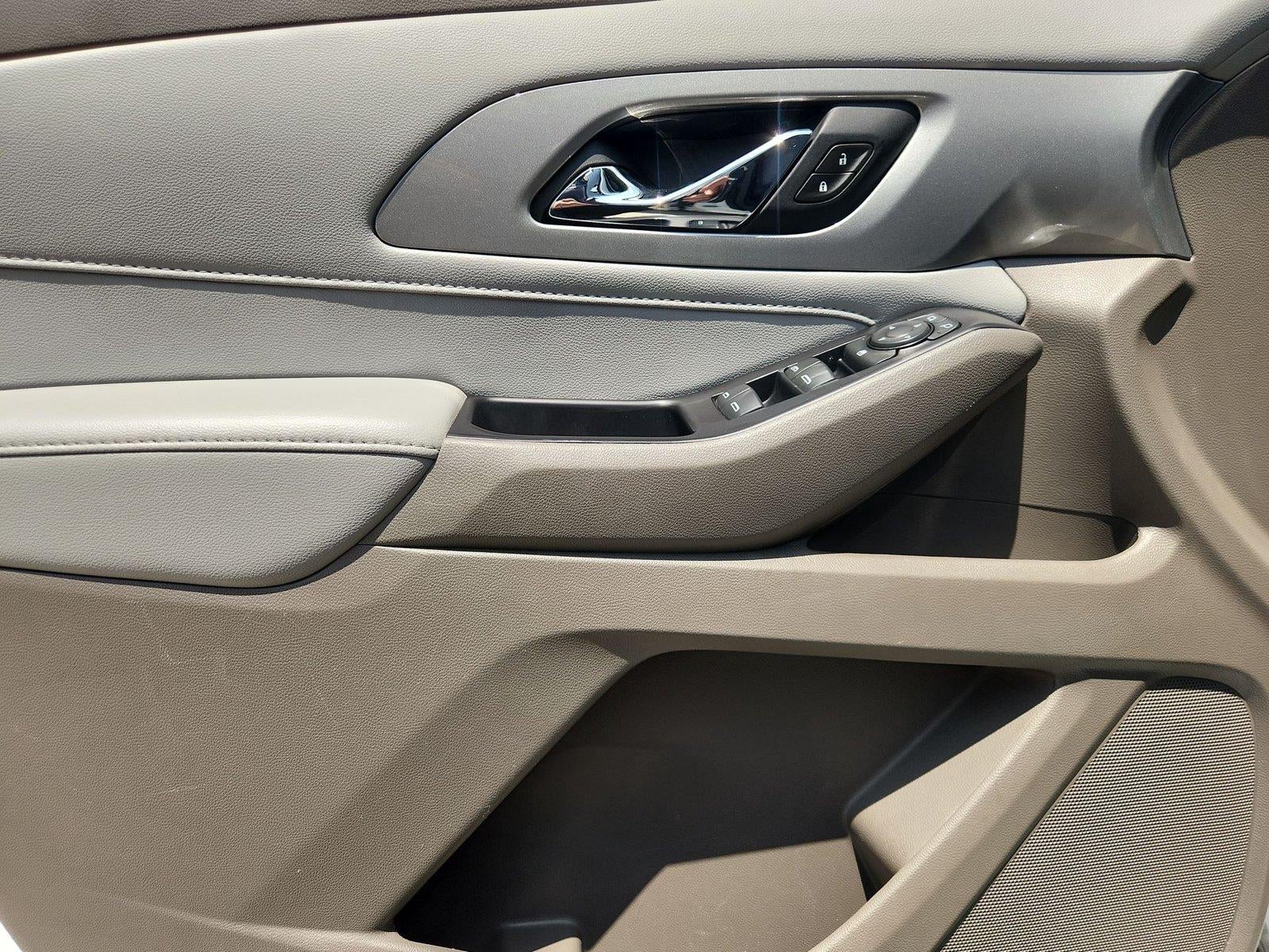 2021 Chevrolet TRAVERSE LT