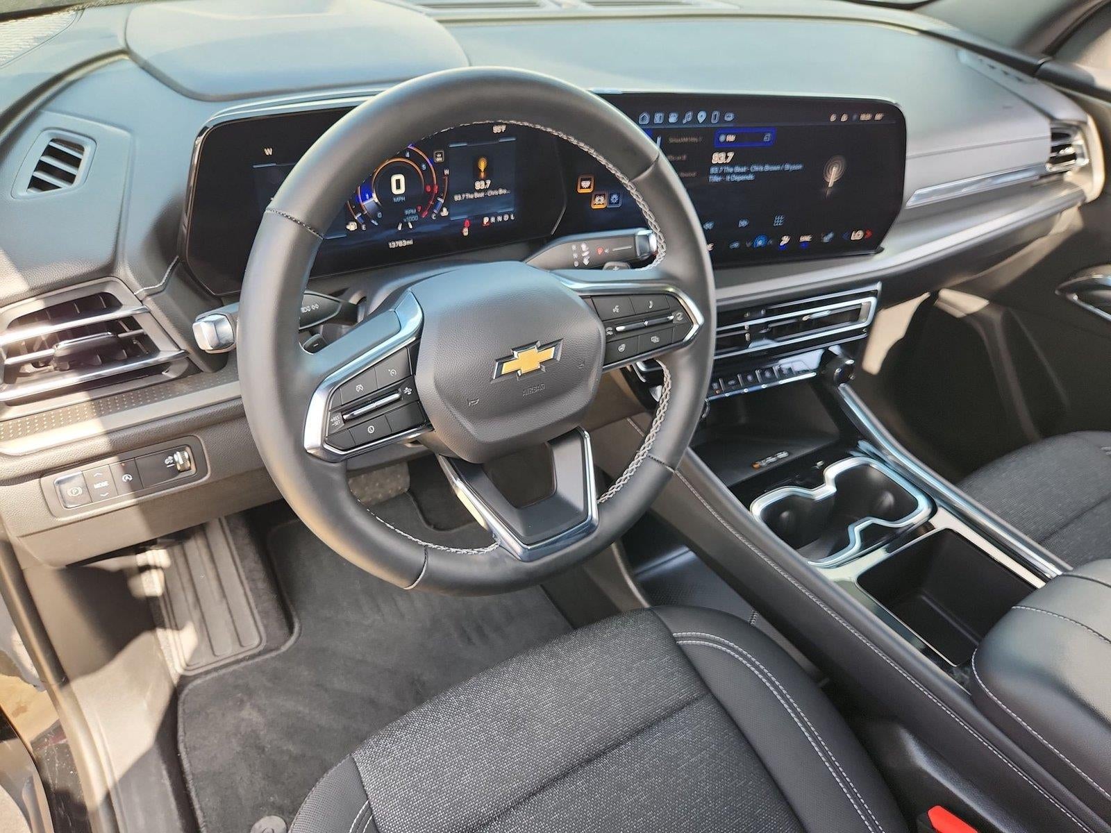 2025 Chevrolet Traverse FWD LT