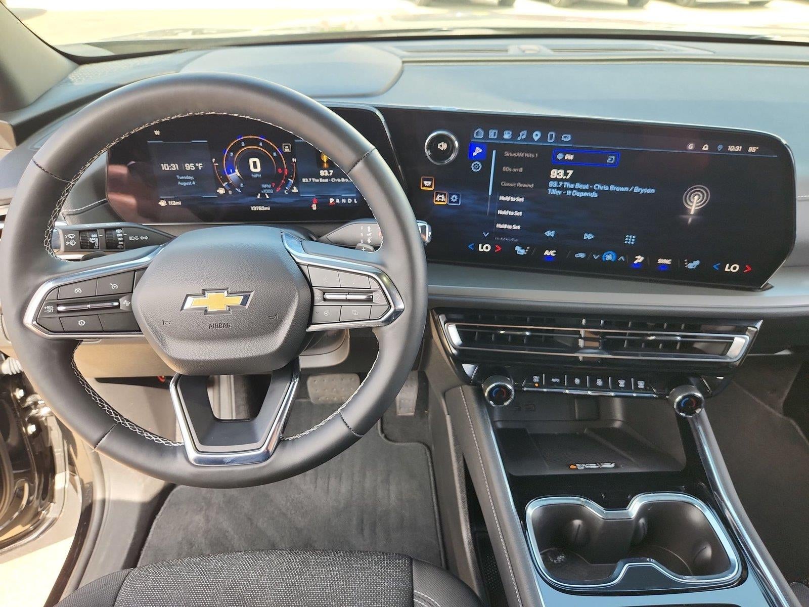 2025 Chevrolet Traverse FWD LT