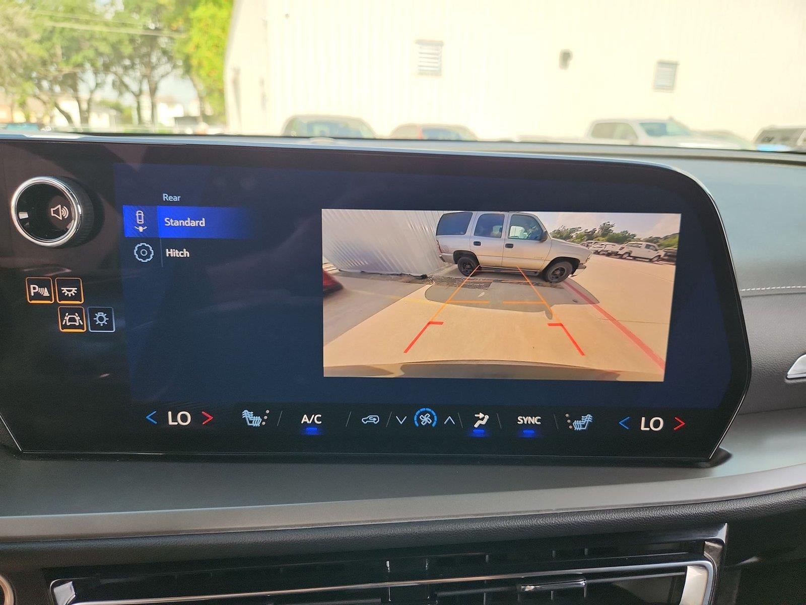 2025 Chevrolet Traverse FWD LT