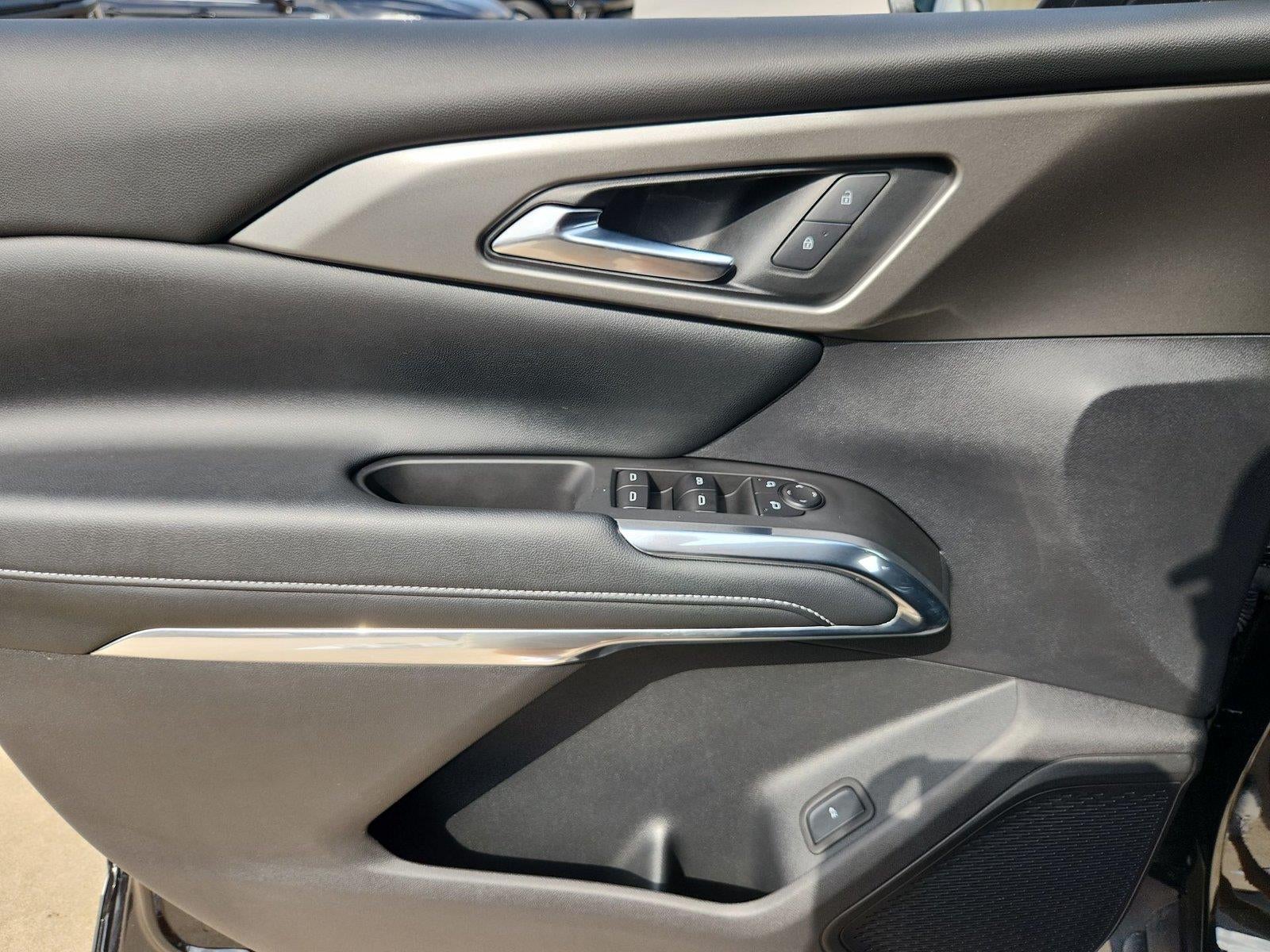 2025 Chevrolet Traverse FWD LT