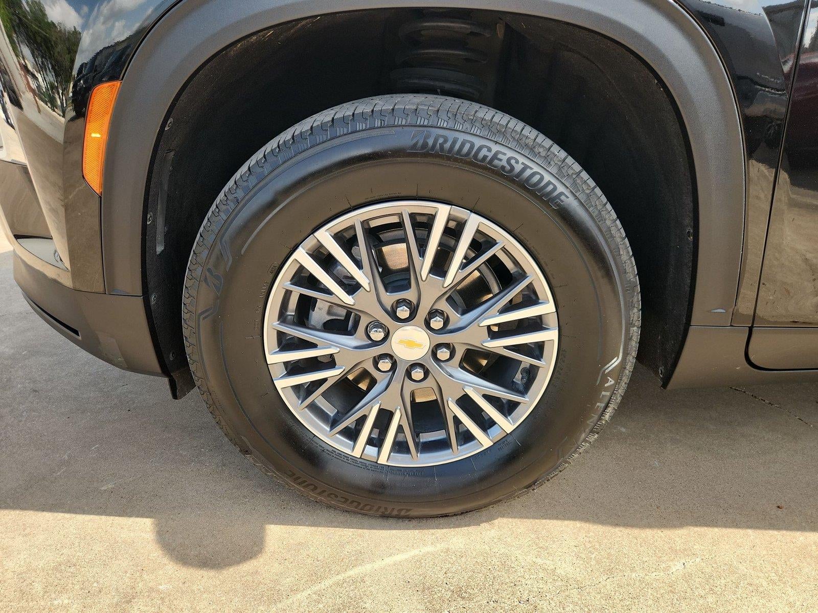 2025 Chevrolet Traverse FWD LT