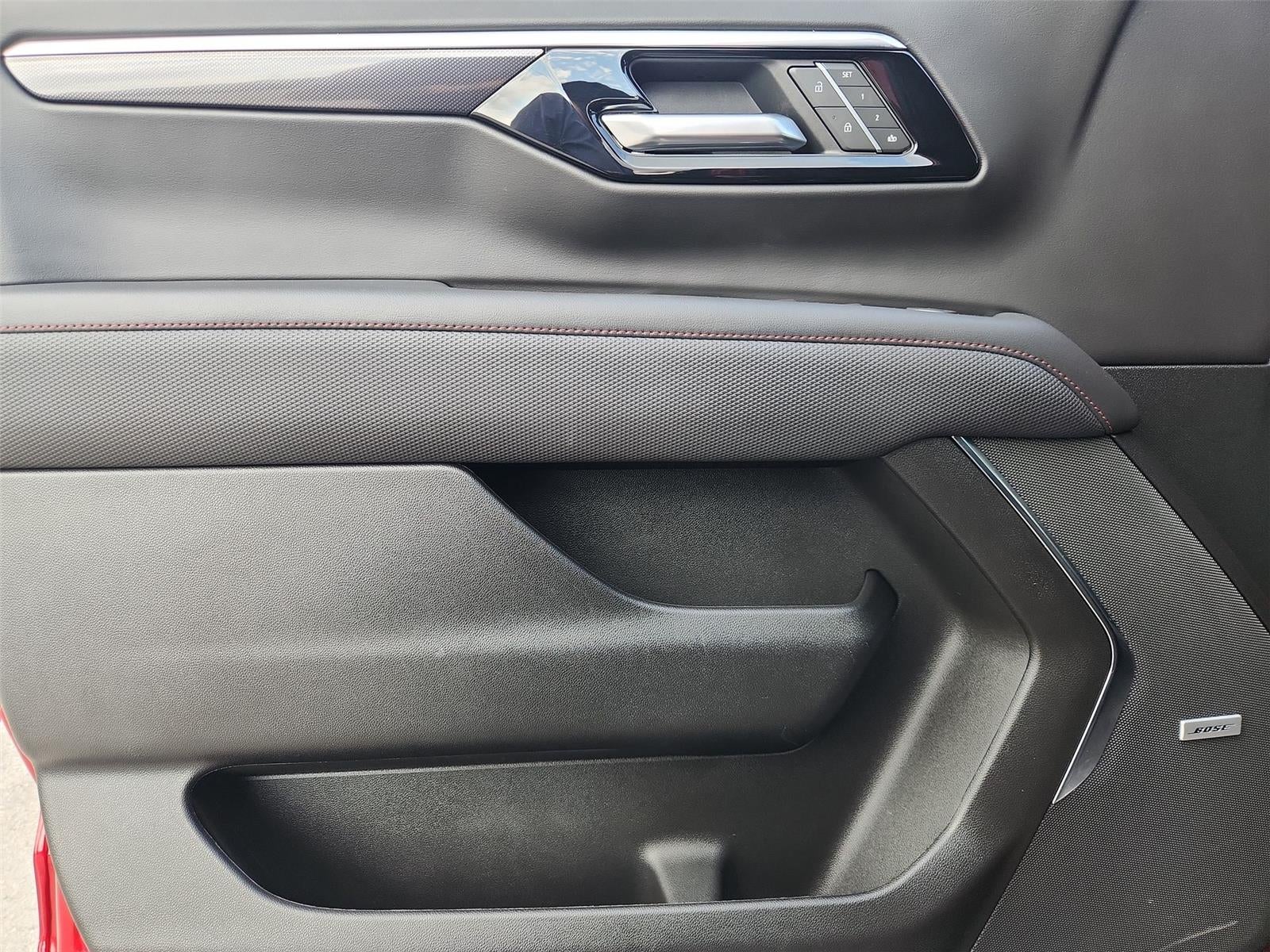 2025 Chevrolet Tahoe RST