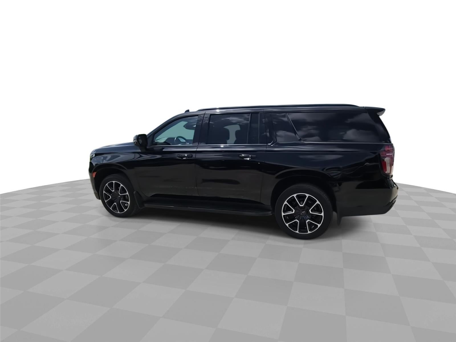 2023 Chevrolet Suburban RST