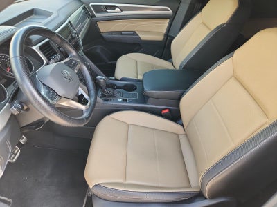 2021 Volkswagen Atlas Cross Sport 3.6L V6 SE w/Technology R-Line