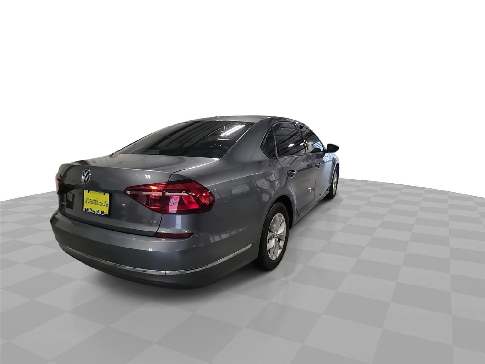 2018 Volkswagen Passat 2.0T S