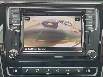 2018 Volkswagen Passat 2.0T SE w/Technology