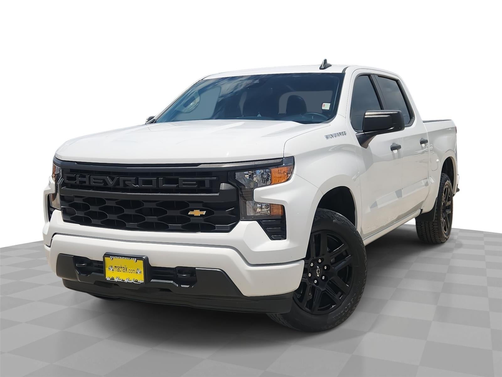 2023 Chevrolet Silverado 1500 Custom Crew Cab Short Box's photo
