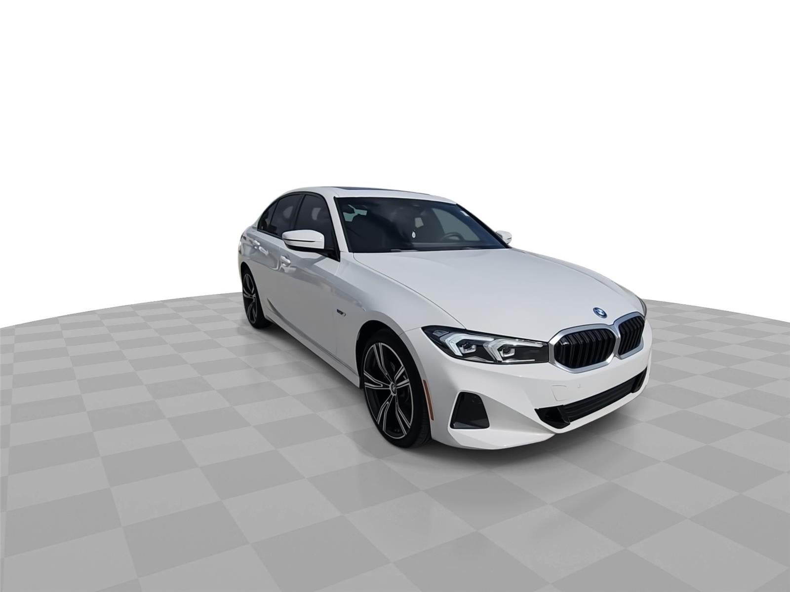 2023 BMW 3 Series 330e