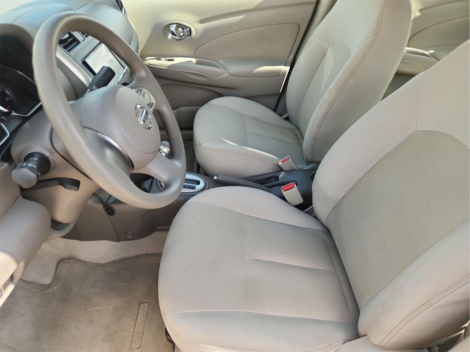 2014 Nissan Versa SV