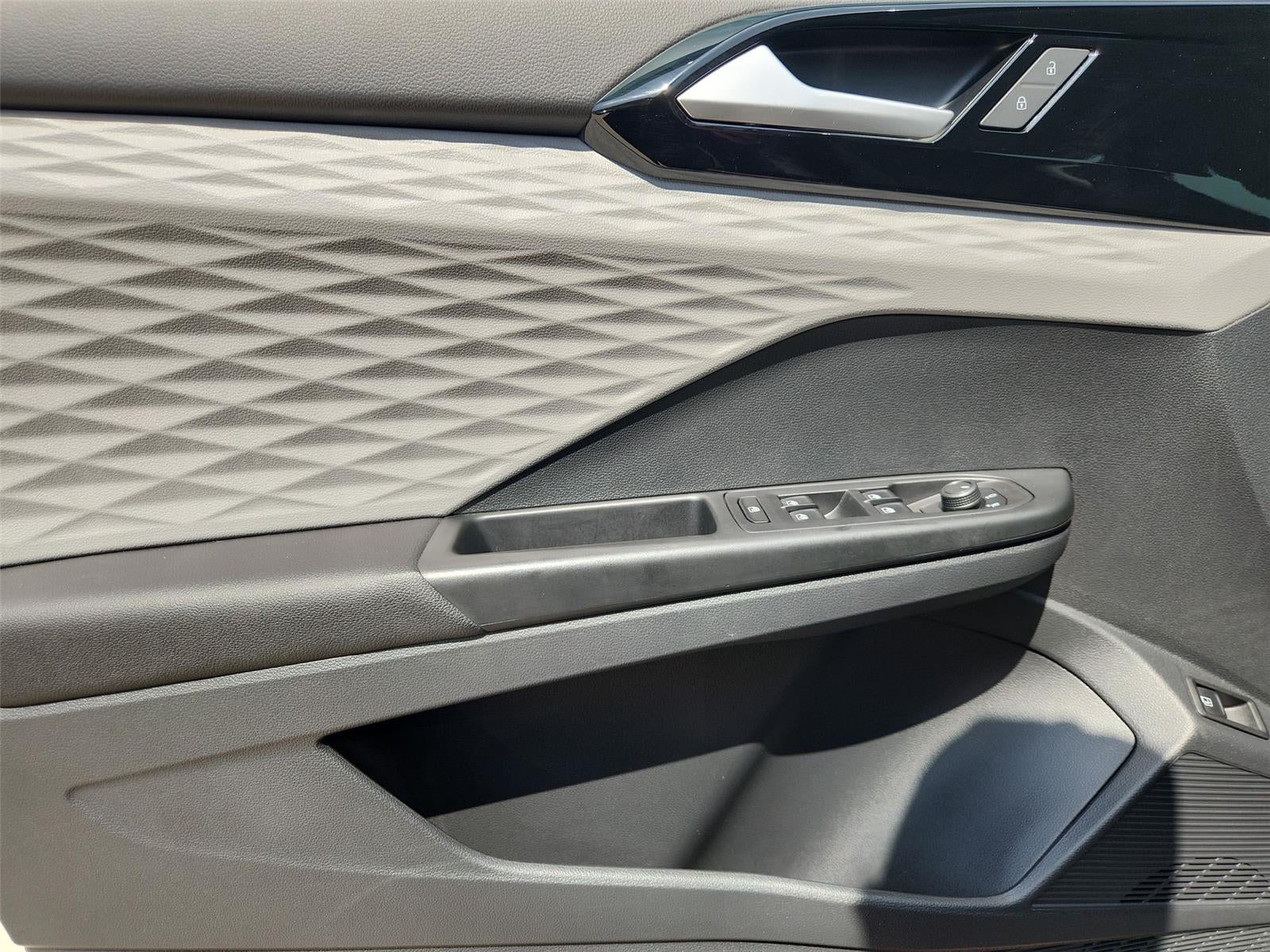 2023 Volkswagen Taos S