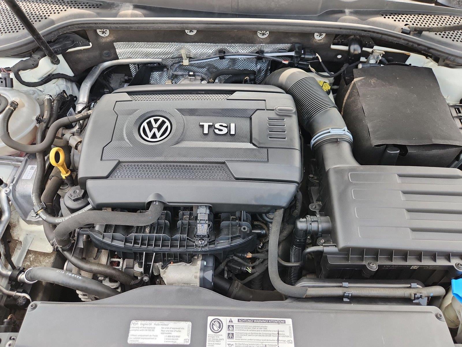 2016 Volkswagen Golf TSI S w/Sunroof