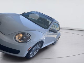 2013 Volkswagen Beetle 2.5L w/Sun/Sound/Nav
