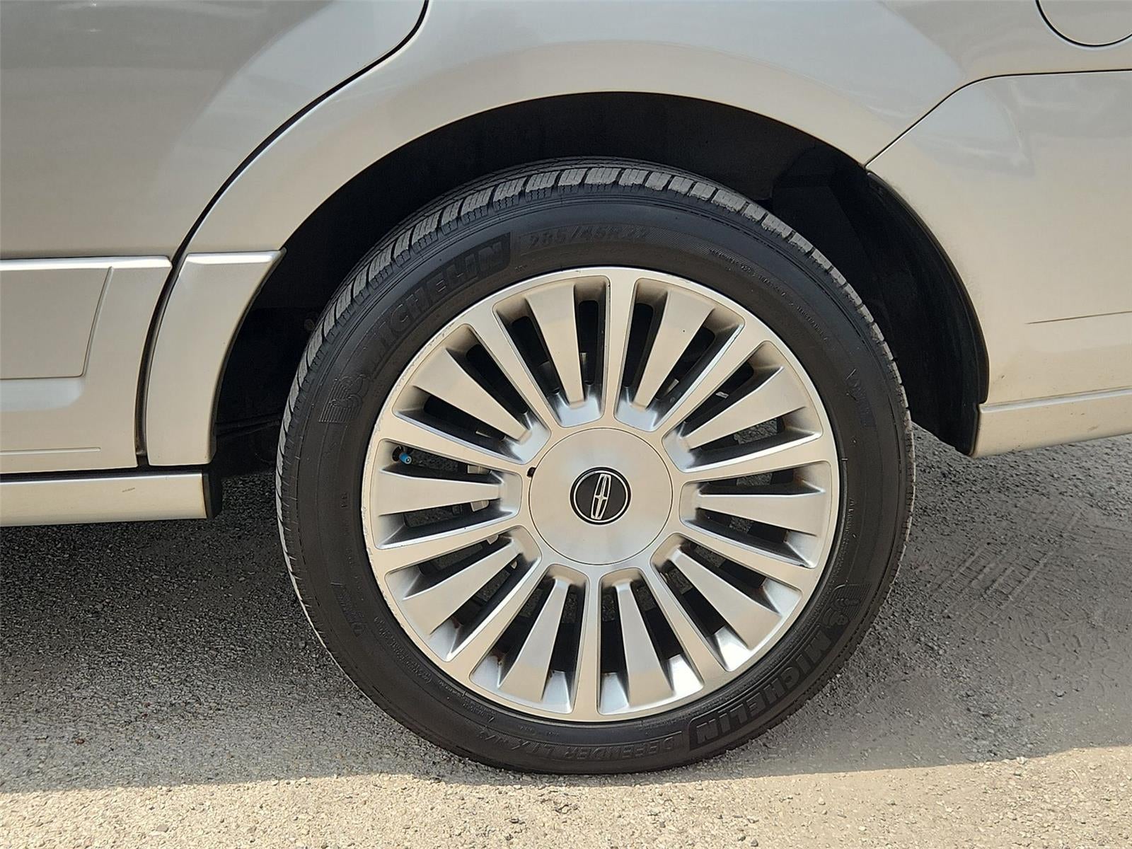 2016 Lincoln NAVIGATOR SELECT