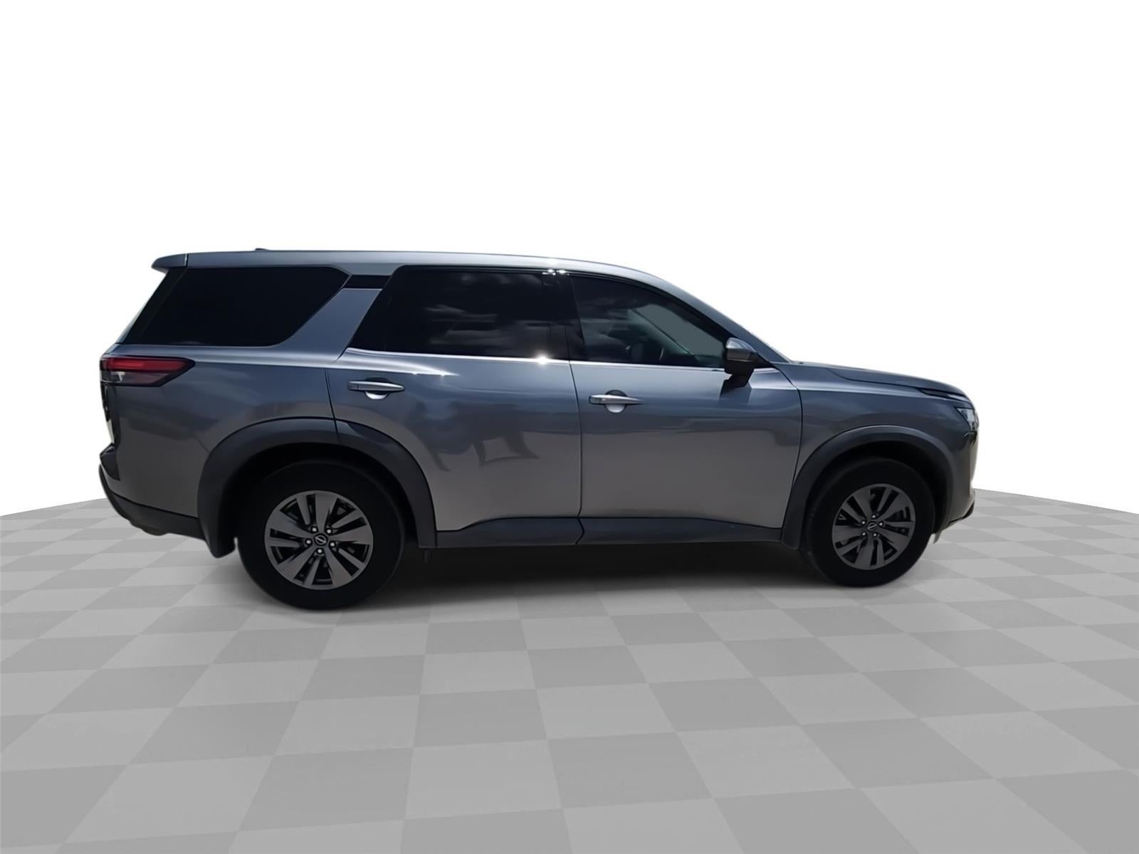 2022 Nissan Pathfinder S