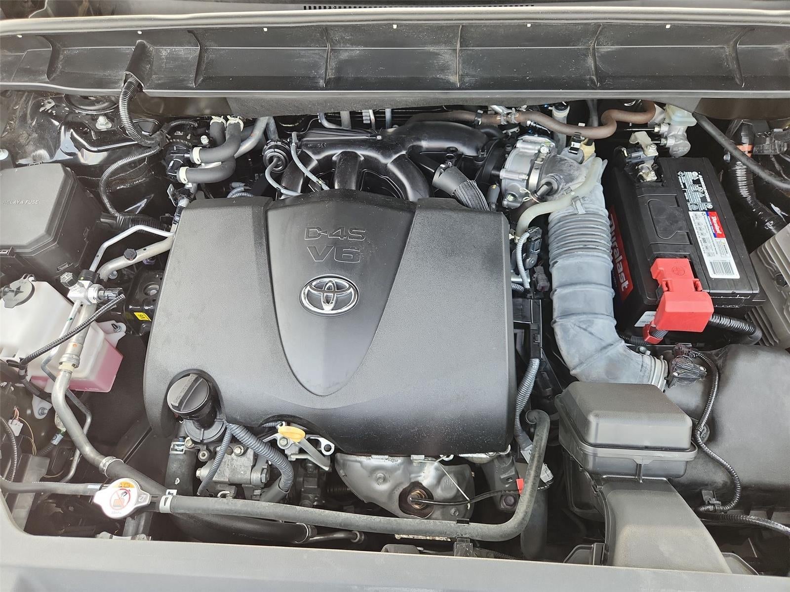 2022 Toyota Highlander L