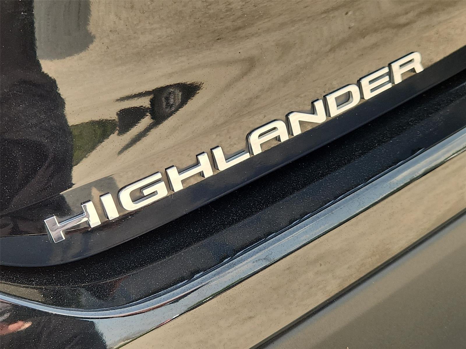 2022 Toyota Highlander L