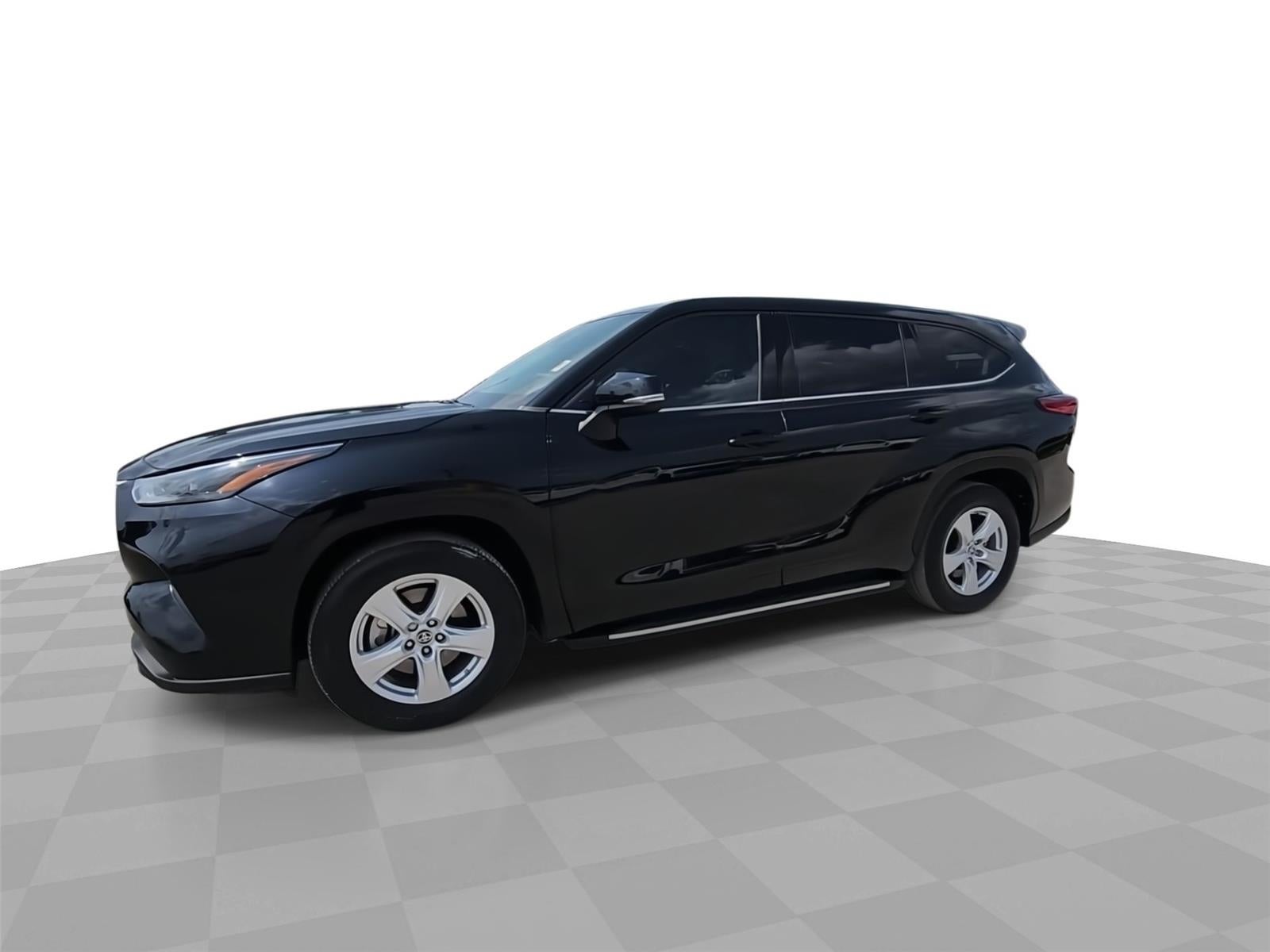 2022 Toyota Highlander L