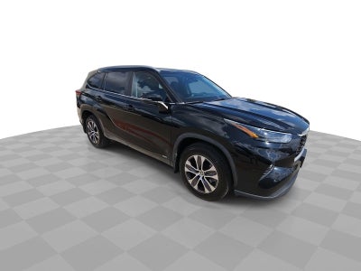 2023 Toyota Highlander Hybrid XLE