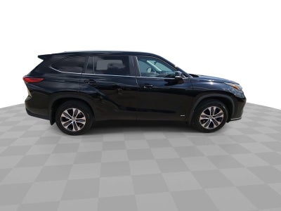 2023 Toyota Highlander Hybrid XLE