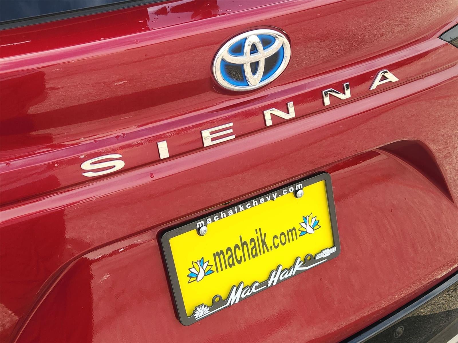 2023 Toyota Sienna Limited 7-Passenger