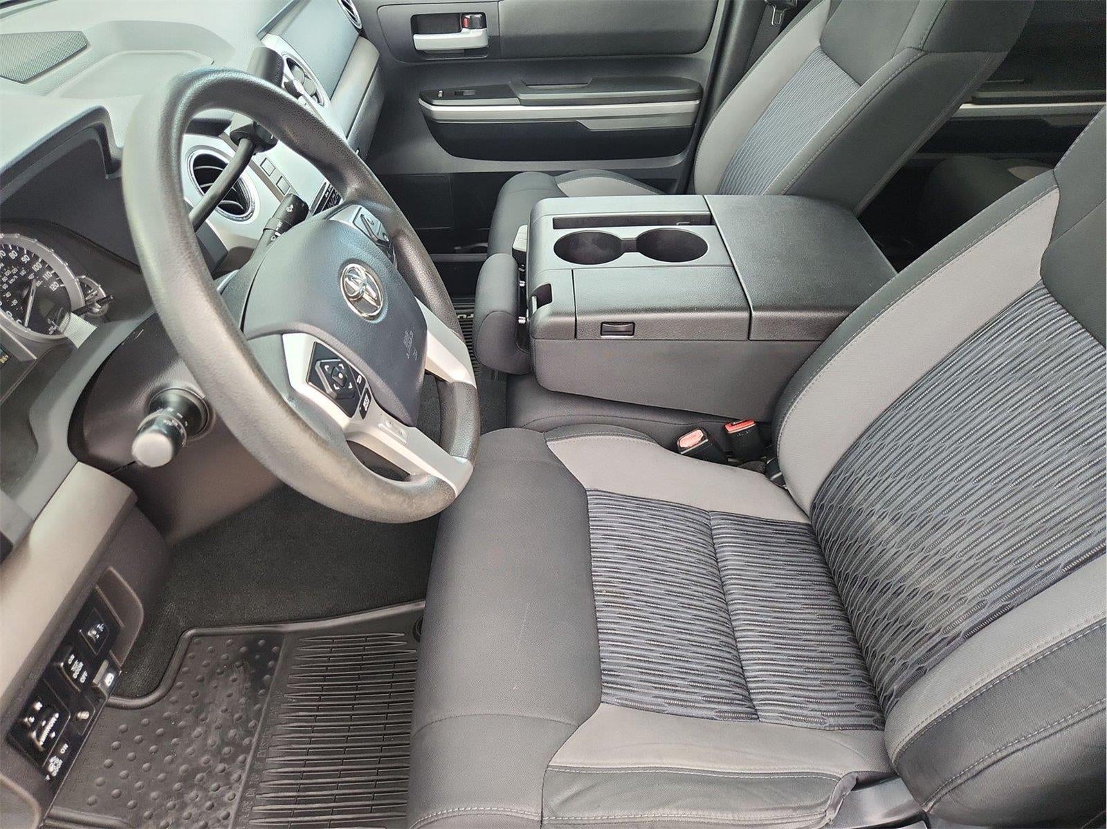 2016 Toyota Tundra Truck SR5