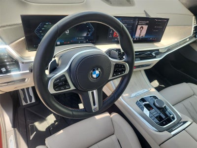 2025 BMW X7 M60i
