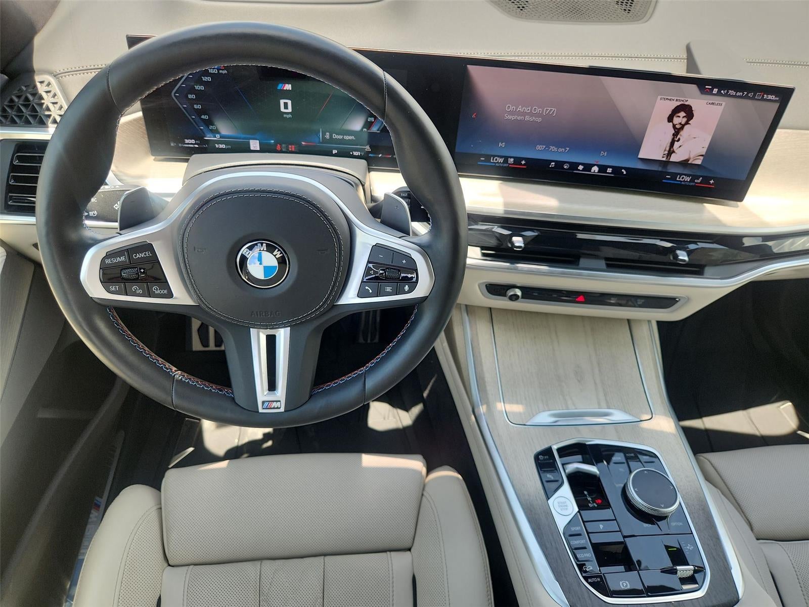 2025 BMW X7 M60i
