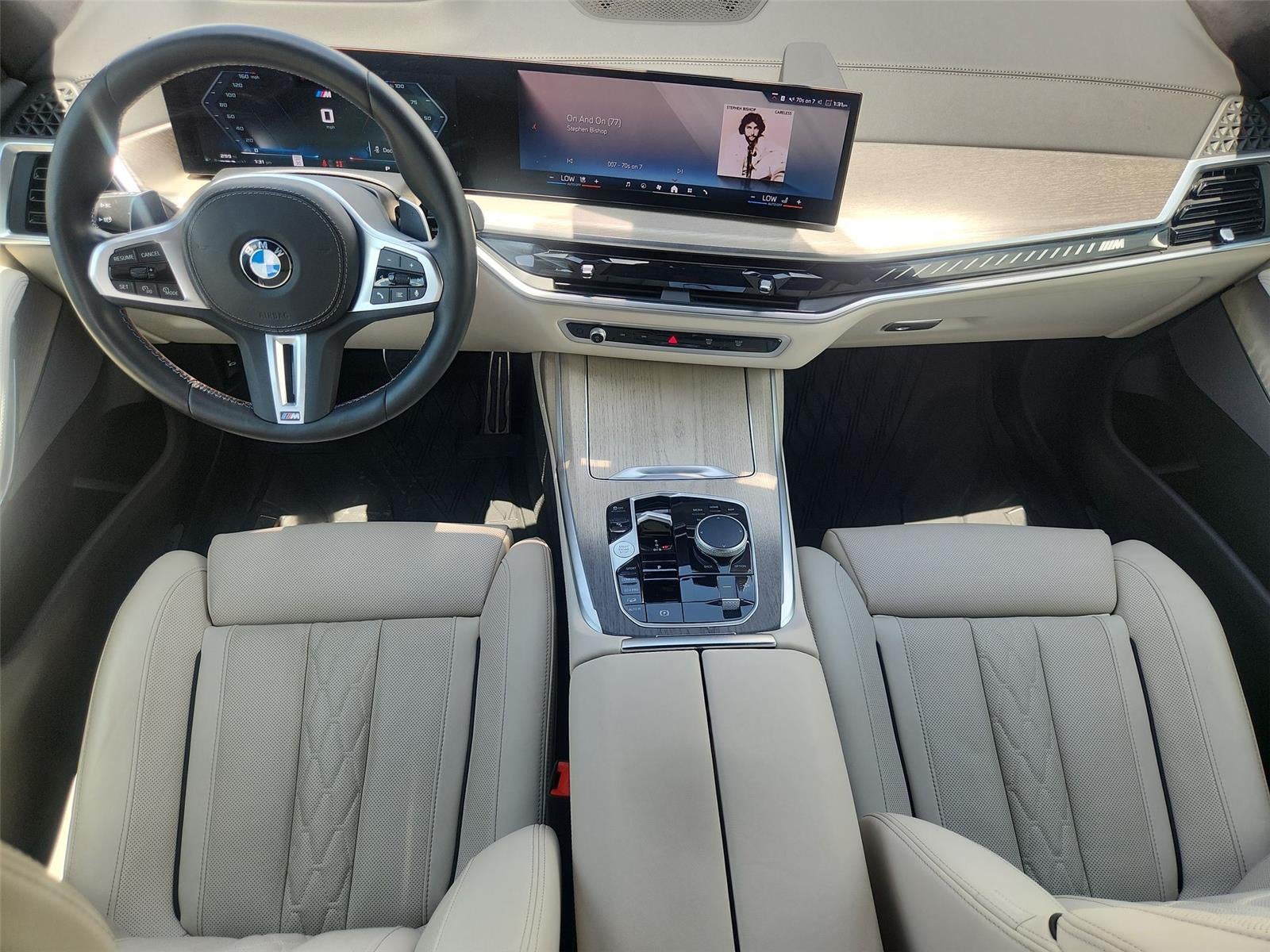 2025 BMW X7 M60i