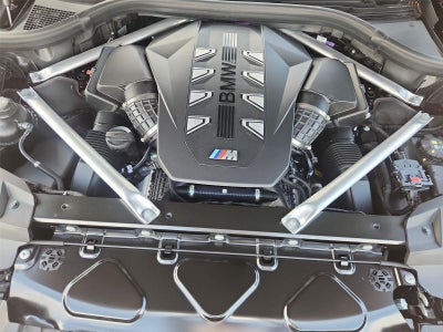 2025 BMW X7 M60i